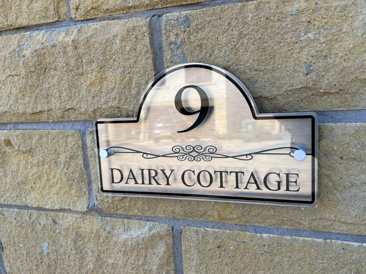 Dairy Cottage Уитби Екстериор снимка