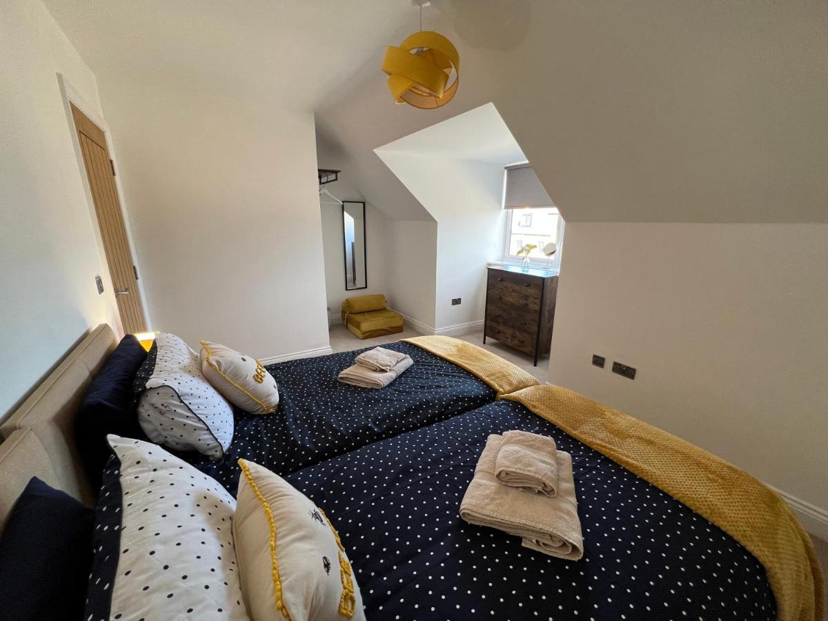 Dairy Cottage Уитби Екстериор снимка