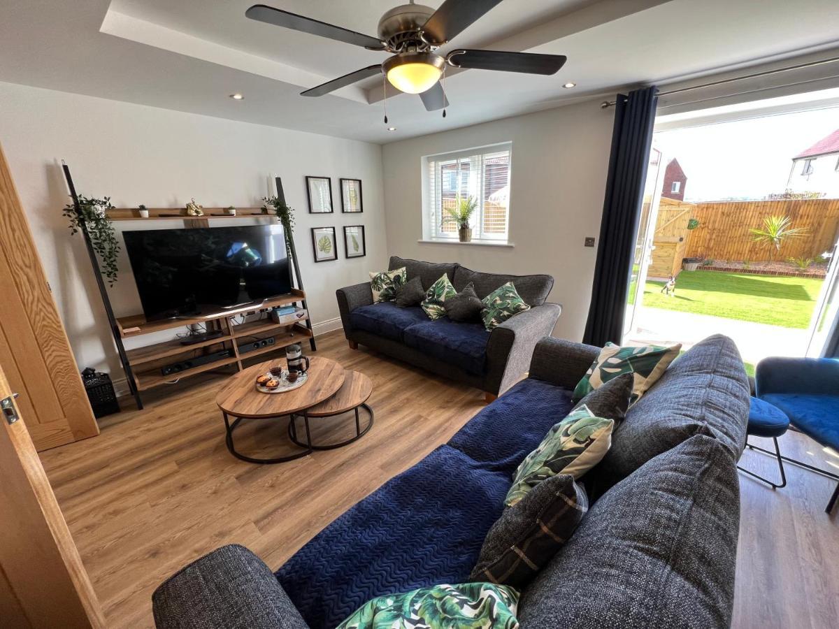 Dairy Cottage Уитби Екстериор снимка